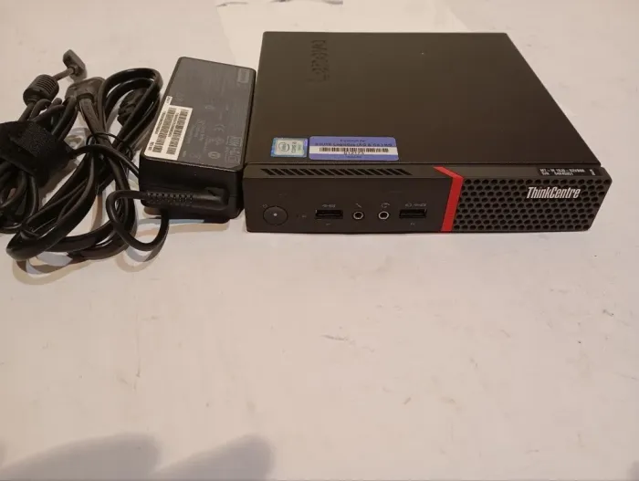 Неттоп Lenovo ThinkCentre M700 Tiny USFF / Intel Core i5-6500T (4 ядра по 2.5 - 3.1 GHz) / 8 GB DDR4 / 256 GB SSD / Intel HD Graphics 530 + USB-флешка 64 GB б/в - зображення 5