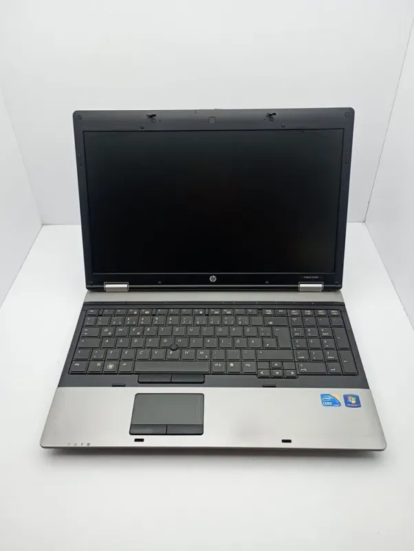Ноутбук HP ProBook 6550b / 15.6" (1366x768) TN / Intel Core i3-370M (2 (4) ядра по 2.4 GHz) / 6 GB DDR3 / 320 GB HDD / Intel HD Graphics / WebCam / АКБ не держит б/в - зображення 2