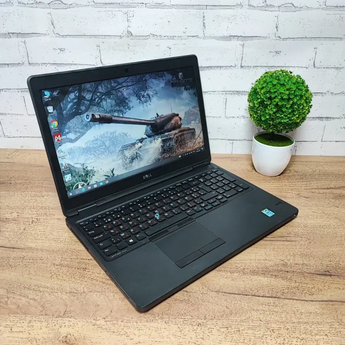 Ноутбук Б-клас Dell Latitude E5550 / 15.6" (1366x768) TN / Intel Core i5-5300U (2 (4) ядра по 2.3 - 2.9 GHz) / 8 GB DDR3 / 128 GB SSD / Intel HD Graphics 5500 / WebCam б/в - зображення 5