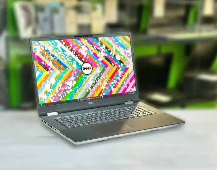 Мобільна робоча станція Dell Precision 7770 / 17.3" (1920x1080) IPS / Intel Core i9-12950HX (16 (24) ядра по 3.6 - 5.0 GHz) / 128 GB DDR5 / 1000 GB SSD M.2 / nVidia RTX A3000, 12 GB GDDR6, 128-bit / WebCam / Win 11 Pro б/в - зображення 3