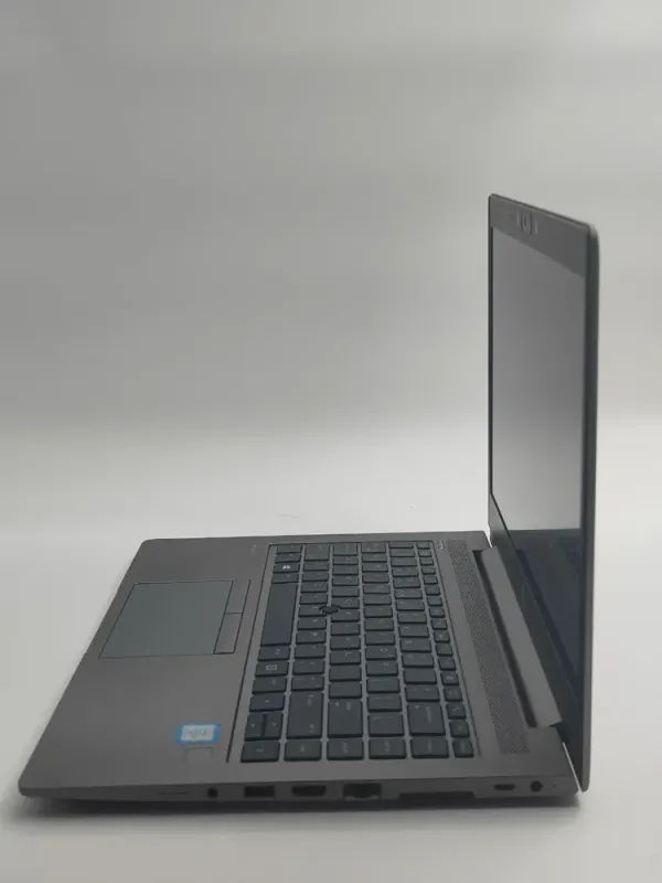 Ультрабук Б-клас HP ZBook 14u G6 / 14" (1920x1080) IPS / Intel Core i5-8365U (4 (8) ядра по 1.6 - 4.1 GHz) / 16 GB DDR4 / 256 GB SSD M.2 / Intel UHD Graphics 620 / WebCam б/в - зображення 4