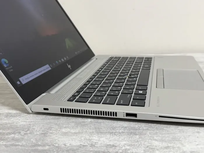 Ультрабук Б-клас HP Elitebook 745 G5 / 14" (1920x1080) IPS / AMD Ryzen 7 Pro 2700U (4 (8) ядра по 2.2 - 3.8 GHz) / 16 GB DDR4 / 256 GB SSD / AMD Radeon Vega 10 Graphics / WebCam б/в - зображення 5