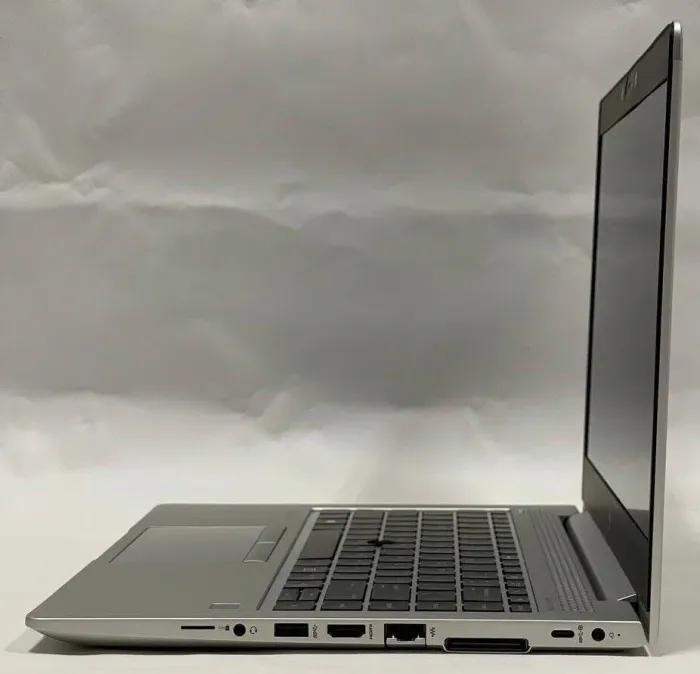 Ультрабук HP EliteBook MT45 / 14" (1920x1080) IPS Touch / AMD Ryzen 3 3300U (4 ядра по 2.1 - 3.5 GHz) / 8 GB DDR4 / 256 GB SSD M.2 / AMD Radeon Vega 6 Graphics / WebCam / Windows 10 Pro б/в - зображення 5