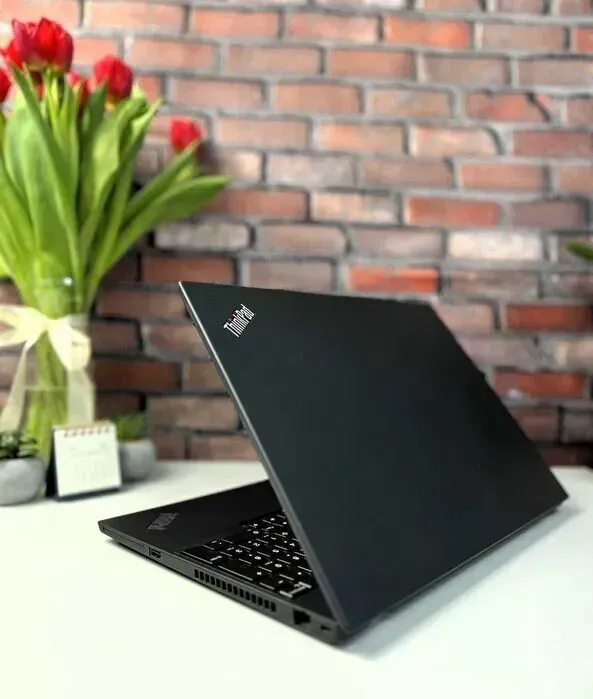 Ультрабук Lenovo ThinkPad T15 Gen 2 / 15.6" (1920x1080) IPS / Intel Core i7-10610U (4 (8) ядра по 1.8 - 4.9 GHz) / 32 GB DDR4 / 512 GB SSD M.2 / Intel UHD Graphics / WebCam / Win 10 Pro б/в - зображення 6