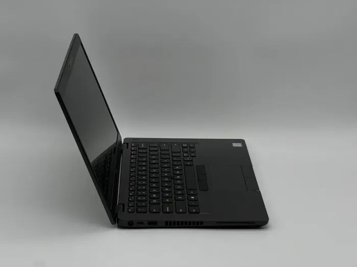 Ультрабук Dell Latitude 5400 / 14" (1920x1080) IPS / Intel Core i5-8365U (4 (8) ядра по 1.6 - 4.1 GHz) / 16 GB DDR4 / 240 GB SSD / Intel UHD Graphics 620 / WebCam б/в - зображення 3
