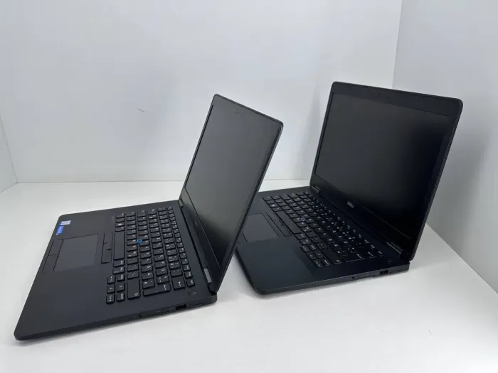 Ультрабук Б-клас Dell Latitude E7470 / 14" (1366x768) TN / Intel Core i5-6300U (2 (4) ядра по 2.4 - 3.0 GHz) / 8 GB DDR4 / 512 GB SSD / Intel HD Graphics 520 / WebCam б/в - зображення 4