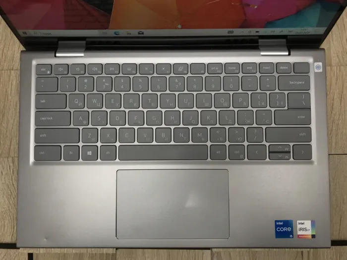 Ноутбук-трансформер Б-клас Dell Inspiron 14 5410 2-in-1 / 14" (1920x1080) IPS / Intel Core i5-1135G7 (4 (8) ядра по 2.4 - 4.2 GHz) / 8 GB DDR4 / 256 GB SSD M.2 / Intel Iris Xe Graphics / WebCam / Fingerprint / USB 3.2 / HDMI / Windows 10 б/в - зображення 3