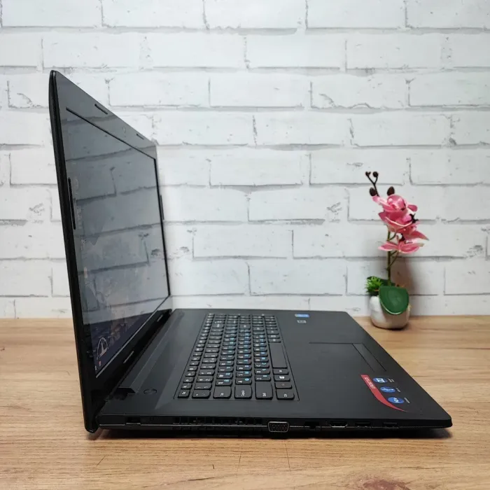 Ноутбук Lenovo G70-70 / 17.3" (1600x900) TN / Intel Core i3-4005U (2 (4) ядра по 1.7 GHz) / 8 GB DDR3 / 128 GB SSD / Intel HD Graphics / WebCam б/в - зображення 5