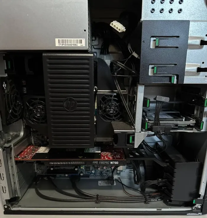 Робоча станція HP Z440 Workstation Tower / Intel Xeon E5-1650 V3 (6 (12) ядер по 3.5 - 3.8 GHz) / 16 GB DDR4 / 512 GB SSD / AMD FirePro W7100, 8 GB GDDR5, 256-bit б/в - зображення 4