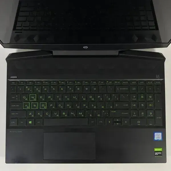 Ігровий ноутбук HP Pavilion Gaming 15-dk0056nr / 15.6" (1920x1080) IPS / Intel Core i5-9300H (4 (8) ядра по 2.4 - 4.1 GHz) / 16 GB DDR4 / 512 GB SSD / nVidia GeForce GTX 1650, 4 GB GDDR6, 128-bit / WebCam / HDMI б/в - зображення 3