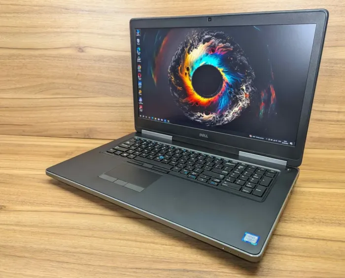 Мобільна робоча станція Dell Precision 7720 / 17.3" (1920x1080) IPS / Intel Core i7-6820HQ (4 (8) ядра по 2.7 - 3.6 GHz) / 32 GB DDR4 / 512 GB SSD + 1000 GB HDD / nVidia Quadro P3000, 6 GB GDDR5, 192-bit / WebCam / Windows 10 б/в - зображення 5