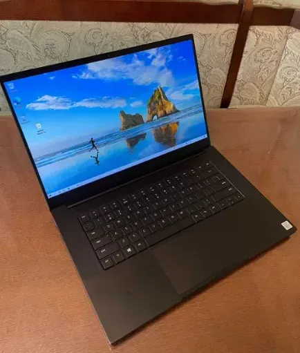 Ігровий ноутбук Б-клас Razer Blade 15 / 15.6" (1920x1080) IPS / Intel Core i7-10750H (6 (12) ядер по 2.6 - 5.0 GHz) / 16 GB DDR4 / 512 GB SSD / nVidia GeForce RTX 2060, 6 GB GDDR6, 192-bit / WebCam б/в - зображення 2