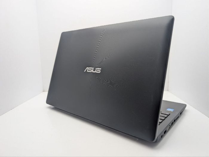 Ноутбук Asus X553M / 15.6" (1366x768) TN / Intel Celeron N2840 (2 ядра по 2.16 - 2.58 GHz) / 8 GB DDR3 / 128 GB SSD / Intel HD Graphics / WebCam / DVD-ROM б/в - зображення 8