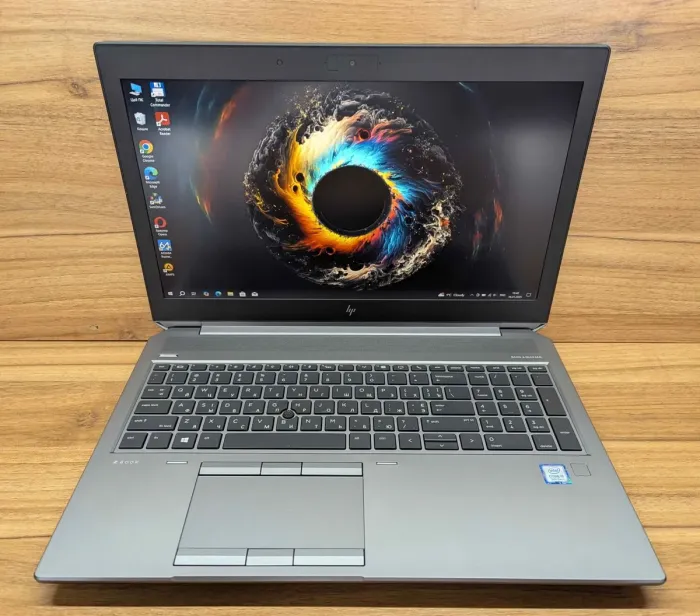 Ноутбук робоча станція HP zBook 15 G5 / 15.6" (1920x1080) IPS / Intel Core i5-8300H (4 (8) ядра по 2.3 - 4.0 GHz) / 16 GB DDR4 / 480 GB SSD / Intel UHD Graphics 630 / WebCam / TouchID / Windows 10 б/в - зображення 2