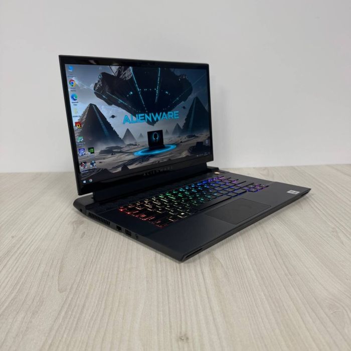 Ігровий ноутбук Dell Alienware m15 R4 / 15.6" (1920x1080) IPS / Intel Core i7-10870H (8 (16) ядер по 2.2 - 5.0 GHz) / 16 GB DDR4 / 512 GB SSD NVMe / nVidia GeForce RTX 3070, 8 GB GDDR6, 256-bit / WebCam б/в - зображення 4