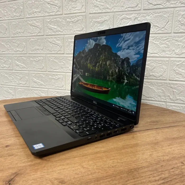 Ноутбук Б-клас Dell Latitude 5500 / 15.6" (1920x1080) IPS / Intel Core i5-8265U (4 (8) ядра по 1.6 - 3.9 GHz) / 8 GB DDR4 / 256 GB SSD / Intel UHD Graphics 620 / WebCam б/в - зображення 5