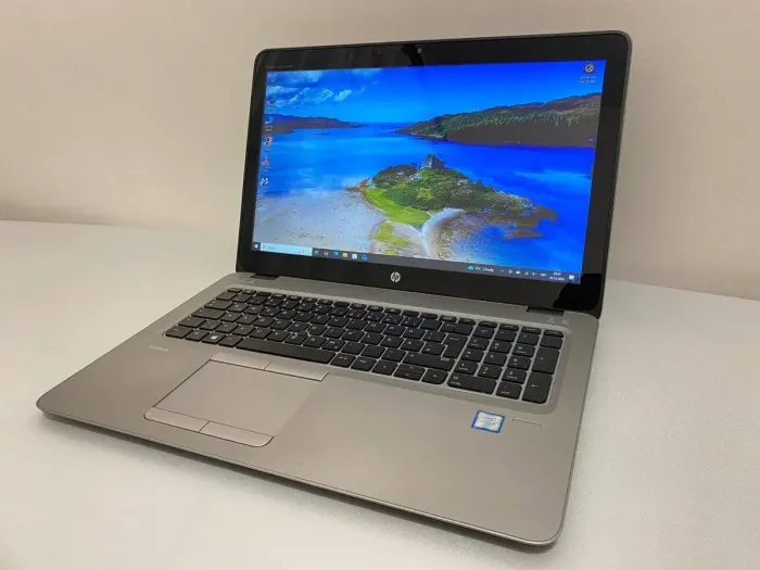 Ноутбук Б-клас HP EliteBook 850 G3 / 15.6" (1920x1080) IPS Touch / Intel Core i5-6300U (2 (4) ядра по 2.4 - 3.0 GHz) / 8 GB DDR4 / 240 GB SSD / Intel HD Graphics 520 / WebCam / DisplayPort б/в - зображення 2