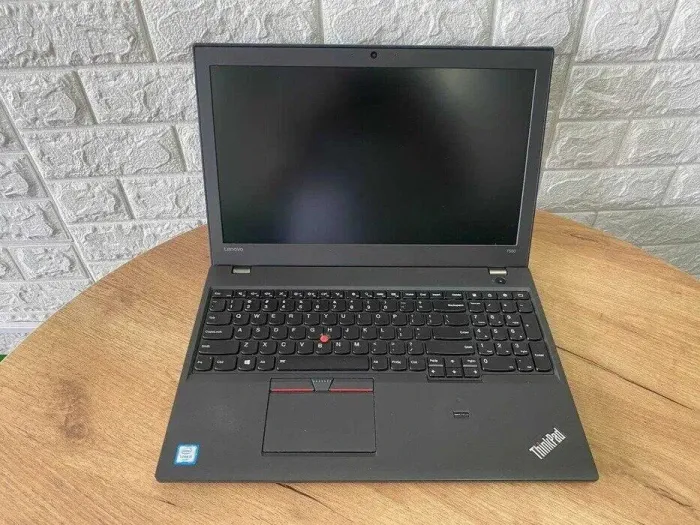Ноутбук Б-клас Lenovo ThinkPad T560 / 15.6" (1920x1080) IPS / Intel Core i5-6300U (2 (4) ядра по 2.4 - 3.0 GHz) / 8 GB DDR3 / 256 GB SSD / Intel HD Graphics 520 / WebCam / HDMI б/в - зображення 3