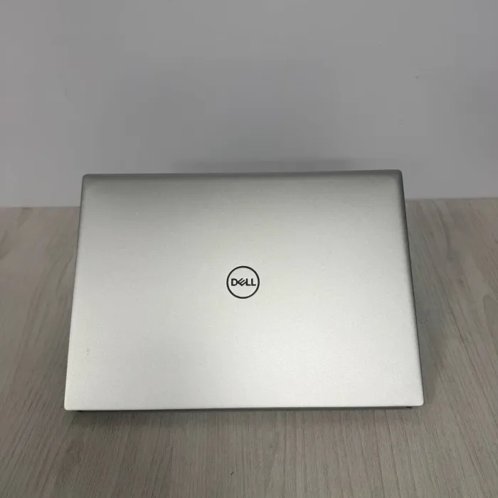 Ноутбук Б-клас Dell Inspiron 16 5620 / 16" (1920x1200) IPS / Intel Core i7-1255U (10 (12) ядер по 1.7 - 4.7 GHz) / 16 GB DDR4 / 1000 GB SSD / Intel Iris Xe Graphics / WebCam б/в - зображення 9