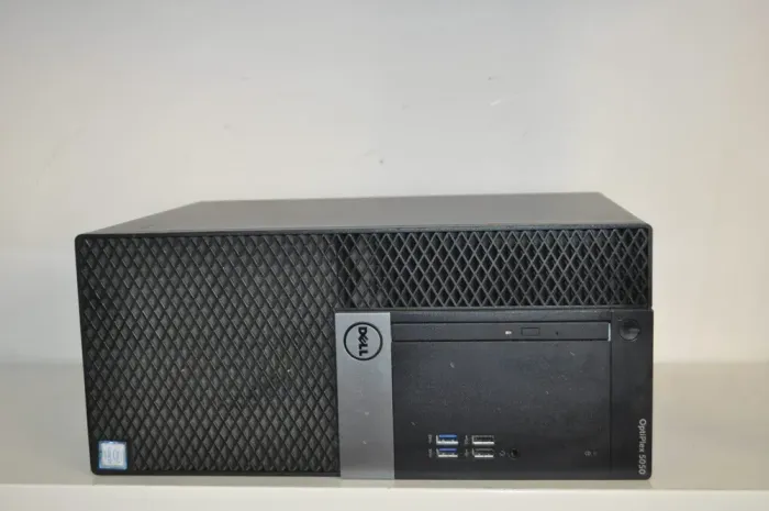 Комп'ютер Dell OptiPlex 5050 Tower / Intel Core i5-6500 (4 ядра по 3.2 - 3.6 GHz) / 16 GB DDR4 / 240 GB SSD / Intel HD Graphics 530 / DVD-ROM / Windows 11 Pro б/в - зображення 2