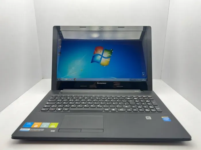 Ноутбук Lenovo G50-70 / 15.6" (1366x768) TN / Intel Celeron 2957U (2 ядра по 1.4 GHz) / 4 GB DDR3 / 500 GB HDD / Intel HD Graphics / WebCam б/в - зображення 2