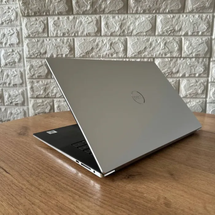 Ноутбук Dell XPS 15 9500 / 15.6" (1920x1080) IPS / Intel Core i5-10300H (4 (8) ядра по 2.5 - 4.5 GHz) / 16 GB DDR4 / 256 GB SSD / Intel UHD Graphics / WebCam б/в - зображення 6