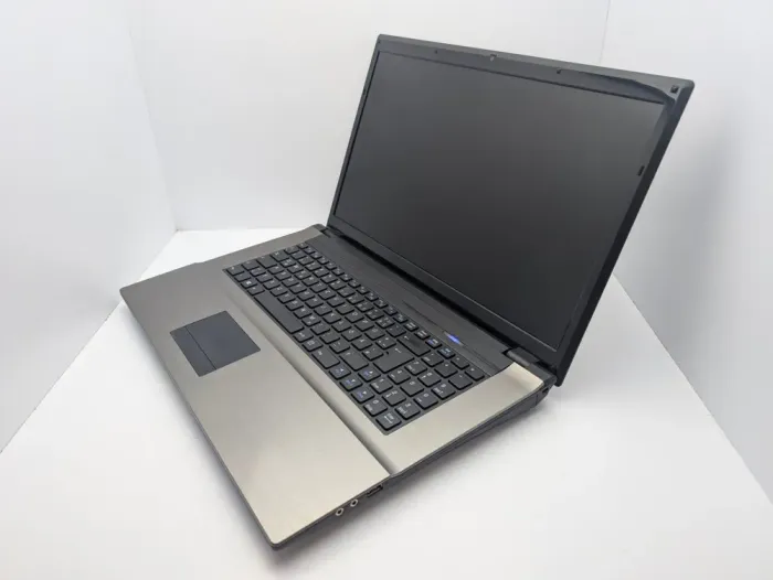 Ноутбук Terra Mobile 1712 / 17.3" (1600x900) TN / Intel Celeron 1037U (2 ядра по 1.8 GHz) / 6 GB DDR3 / 1000 GB HDD / Intel HD Graphics 2500 / WebCam б/в - зображення 4