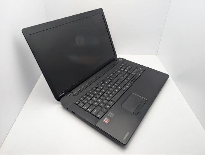 Ноутбук Toshiba Satellite C70-D-A / 17.3" (1600x900) TN / AMD A6-5200 (4 ядра по 2.0 GHz) / 8 GB DDR3 / 240 GB SSD / AMD Radeon HD 8400 Graphics / WebCam б/в - зображення 6