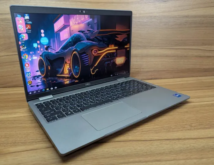 Ноутбук робоча станція Dell Precision 3560 / 15.6" (1920x1080) IPS Touch / Intel Core i7-1185G7 (4 (8) ядра по 3.0 - 4.8 GHz) / 16 GB DDR4 / 512 GB SSD / nVidia T500, 2 GB GDDR6, 64-bit / WebCam / HDMI / Windows 10 б/в - зображення 4