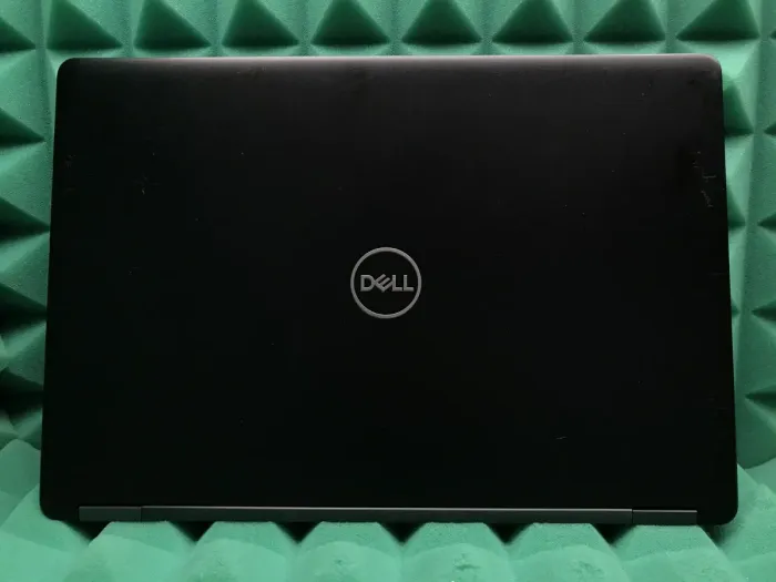 Ноутбук Б-клас Dell Latitude 5490 / 14" (1920x1080) IPS / Intel Core i5-7300U (2 (4) ядра по 2.6 - 3.5 GHz) / 4 GB DDR4 / 128 GB SSD / Intel HD Graphics 620 / WebCam / USB 3.1 / HDMI / Windows 10 б/в - зображення 5