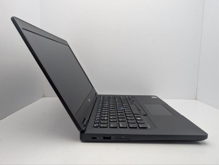 Ноутбук Dell Latitude 5480 / 14" (1920x1080) IPS / Intel Core i5-6300U (2 (4) ядра по 2.4 - 3.0 GHz) / 8 GB DDR4 / 120 GB SSD / Intel HD Graphic 620 / WebCam б/в - изображение 4
