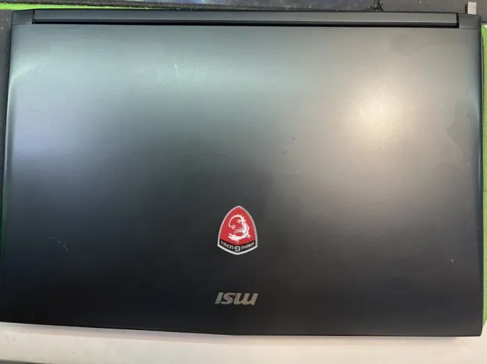 Ігровий ноутбук Б-клас MSI GL72 7QF / 17.3" (1920x1080) IPS / Intel Core i7-7700HQ (4 (8) ядра по 2.8 - 3.8 GHz) / 16 GB DDR4 / 480 GB SSD / nVidia GeForce GTX 960M, 4 GB GDDR5, 128-bit / WebCam б/в - зображення 4