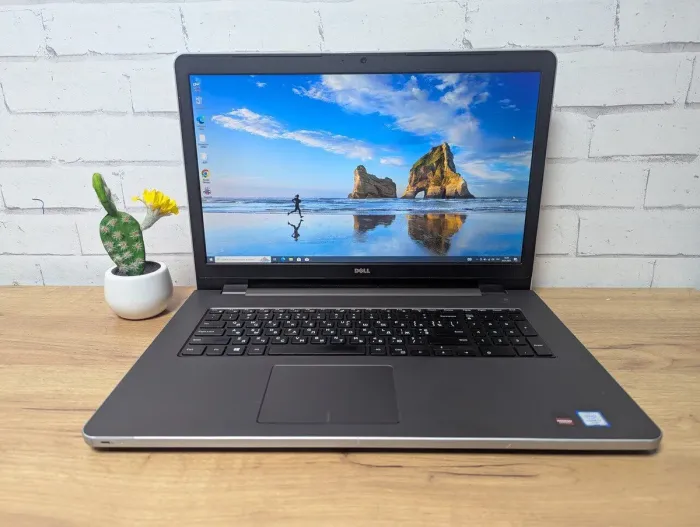 Ноутбук Б-клас Dell Inspiron 5759 / 17.3" (1920x1080) IPS / Intel Core i7-6500U (2 (4) ядра по 2.5 - 3.1 GHz) / 16 GB DDR3 / 360 GB SSD / AMD Radeon R5 M335, 4 GB GDDR3, 64-bit / WebCam / DVD-ROM б/в - зображення 2
