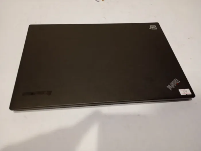 Ультрабук Б-клас Lenovo ThinkPad T440 / 14" (1366x768) TN / Intel Core i5-4300U (2 (4) ядра по 1.9 - 2.9 GHz) / 8 GB DDR3 / 256 GB SSD / Intel HD Graphics 4400 / WebCam б/в - зображення 4