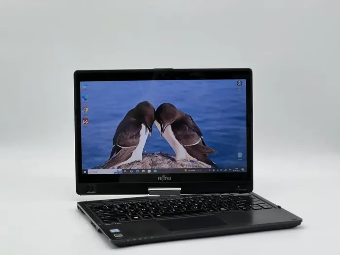 Ноутбук-трансформер Fujitsu Lifebook T937 / 13.3" (1366x768) TN Touch / Intel Core i5-7200U (2 (4) ядра по 2.5 - 3.1 GHz) / 8 GB DDR4 / 120 GB SSD / Intel HD Graphics 620 / WebCam б/в - зображення 2