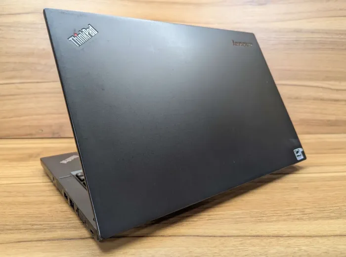 Ноутбук Lenovo ThinkPad T440s / 14" (1920x1080) IPS / Intel Core i7-4600U (2 (4) ядра по 2.1 - 3.3 GHz) / 8 GB DDR3 / 256 GB SSD / Intel HD Graphics 4400 / WebCam / Fingerprint / Windows 10 б/в - зображення 7