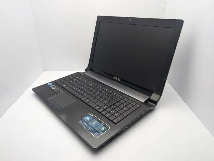 Ноутбук Asus N53Jn / 15.6" (1366x768) TN / Intel Core i5-450M (2 (4) ядра по 2.4 - 2.66 GHz) / 6 GB DDR3 / 500 GB HDD / nVidia GeForce GT 335M, 1 GB DDR3, 128-bit / WebCam б/в - зображення 4