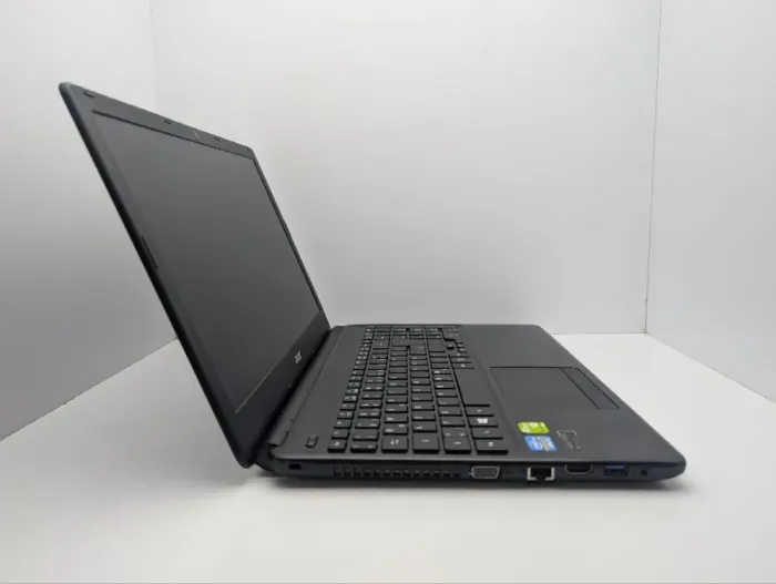 Ноутбук Acer Aspire E1-570G / 15.6" (1366x768) TN / Intel Core i3-3217U (2 (4) ядра по 1.8 GHz) / 8 GB DDR3 / 1000 GB HDD / nVidia GeForce GT 740M, 2 GB GDDR3, 64-bit / WebCam / DVD-ROM б/в - зображення 4