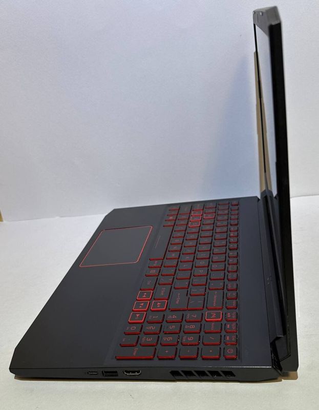 Ігровий ноутбук Acer Nitro 5 AN515-55 / 15.6" (1920x1080) IPS / Intel Core i5-10300H (4 (8) ядра по 2,5 - 4,5 ГГц) / 32 ГБ DDR4 / 256 ГБ SSD + 256 ГБ SSD / nVidia GeForce RTX 3050, 4 ГБ GDDR6, 128-біт / WebCam б/в - зображення 5
