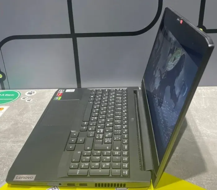 Ігровий ноутбук Lenovo IdeaPad Gaming 3 15ACH6 / 15.6" (1920x1080) IPS / AMD Ryzen 5 5600H (6 (12) ядер по 3.3 - 4.2 GHz) / 32 GB DDR4 / 512 GB SSD / nVidia GeForce RTX 3060, 6 GB GDDR6, 192-bit / WebCam б/в - зображення 4