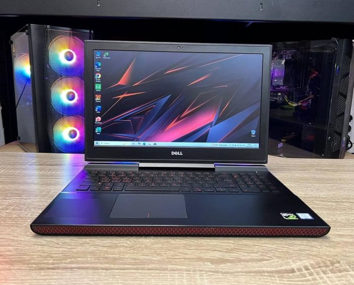 Ігровий ноутбук Dell Inspiron 15 7577 / 15.6" (1920x1080) IPS / Intel Core i5-7300HQ (4 ядра по 2.5 - 3.5 GHz) / 8 GB DDR4 / 256 GB SSD / nVidia GeForce GTX 1050, 4 GB GDDR5, 128-bit / WebCam б/в - зображення 2