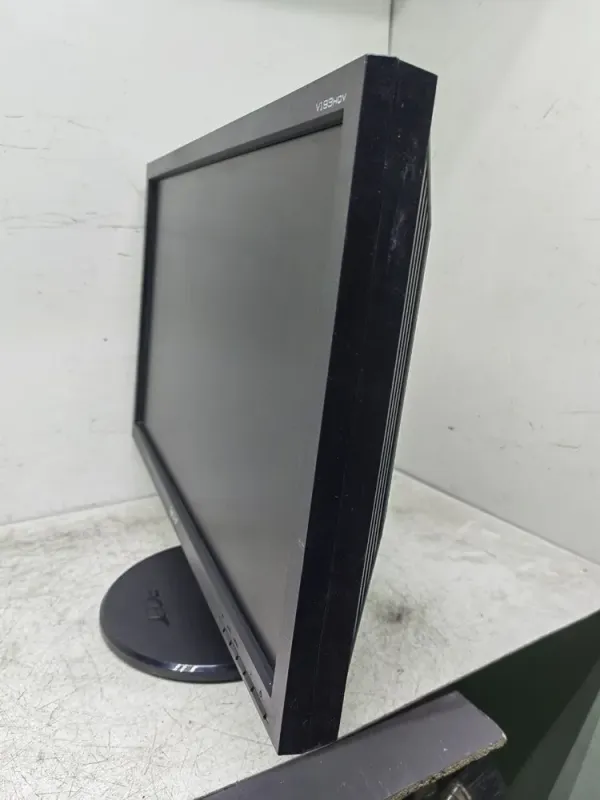 Монітор Б-клас Acer V193HQV/19" (1366x768) TN/VGA + кабелі в комплекті б/в - зображення 4