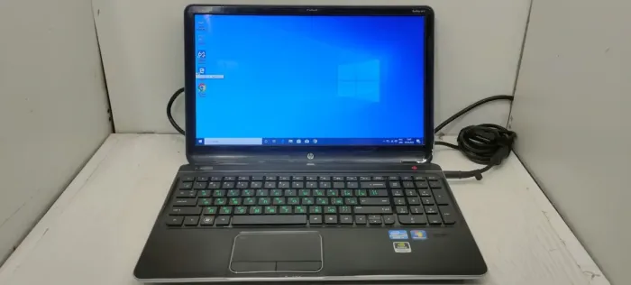 Ноутбук Б-класс HP Pavilion dv6t-7000 / 15.6" TN / Intel Core i5-3230M (2 (4) ядра по 2.6-3.2 GHz) / 8GB DDR3 / 120GB SSD / GeForce GT 630M, 1 GB DDR3, 128-bit / WebCam / DVD-ROM / АКБ не тримає б/в - зображення 2