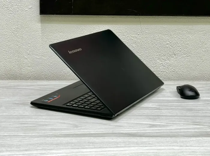 Ноутбук Б-клас Lenovo IdeaPad 100-15IBD / 15.6" (1366x768) TN / Intel Pentium 3825U (2 (4) ядра по 1.9 GHz) / 4 GB DDR3 / 240 GB SSD / nVidia GeForce 920M, 1 GB GDDR3, 64-bit / WebCam / Win 10 б/в - зображення 6