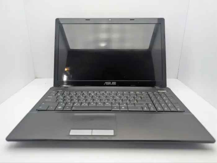 Ноутбук Asus K53 / 15.6" (1366x768) TN / AMD A6-3400M (4 ядра по 1.4 - 2.3 GHz) / 6 GB DDR3 / 640 GB HDD / AMD Radeon HD 6520G Graphics / WebCam / DVD-ROM б/в - изображение 3