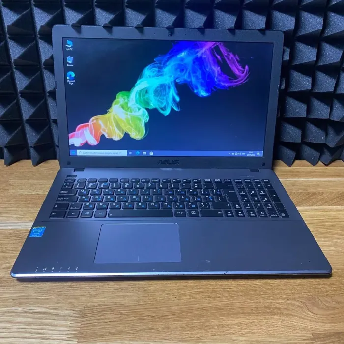 Ноутбук Asus R510L / 15.6" (1366x768) TN / Intel Core i7-4510U (2 (4) ядра по 2.0 - 3.1 GHz) / 12 GB DDR3 / 128 GB SSD / Intel HD Graphics 4400 / WebCam / DVD-ROM б/в - зображення 2