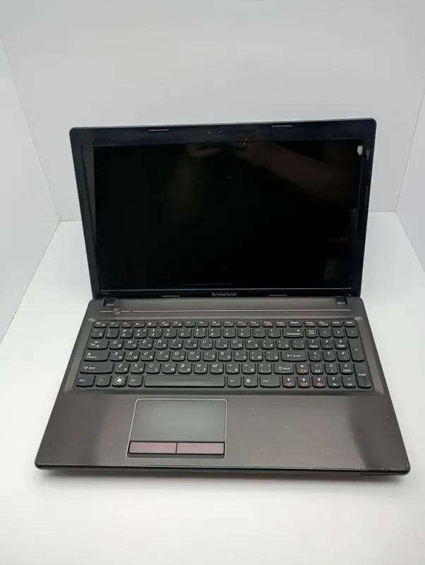 Ноутбук Lenovo G580 / 15.6" (1366x768) TN / Intel Core i3-2348M (2 (4) ядра по 2.3 GHz) / 6 GB DDR3 / 500 GB HDD / Intel HD Graphics 3000 / WebCam б/в - зображення 2