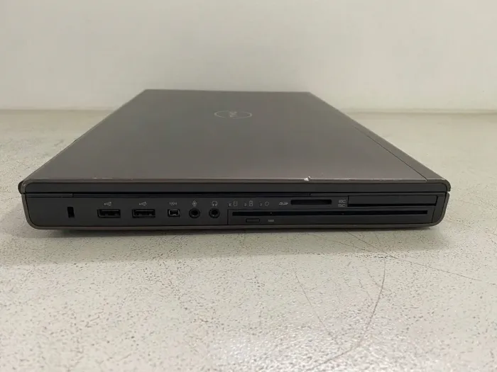 Мобільна робоча станція Dell Precision M4700 / 15.6" (1920x1080) TN / Intel Core i7-3720QM (4 (8) ядра по 2.6 - 3.6 GHz) / 32 GB DDR3 / 256 GB SSD / nVidia Quadro K1000M, 2 GB GDDR3, 128-bit / WebCam б/в - зображення 4