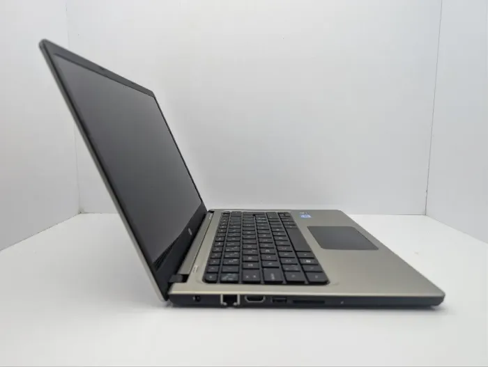 Ноутбук HP Folio 13-2000 / 13.3" (1366x768) TN / Intel Core i5-2467M (2 (4) ядра по 1.6 - 2.3 GHz) / 8 GB DDR3 / 32 GB SSD / Intel HD Graphics 3000 / WebCam б/в - зображення 4