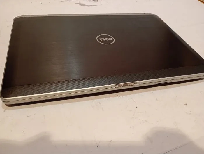 Ноутбук Б-клас Dell Latitude E6530 / 15.6" (1366x768) TN / Intel Core i5-3210M (2 (4) ядра по 2.5 - 3.1 GHz) / 8 GB DDR3 / 500 GB HDD / Intel HD Graphics 4000 / DVD-RW б/в - зображення 6